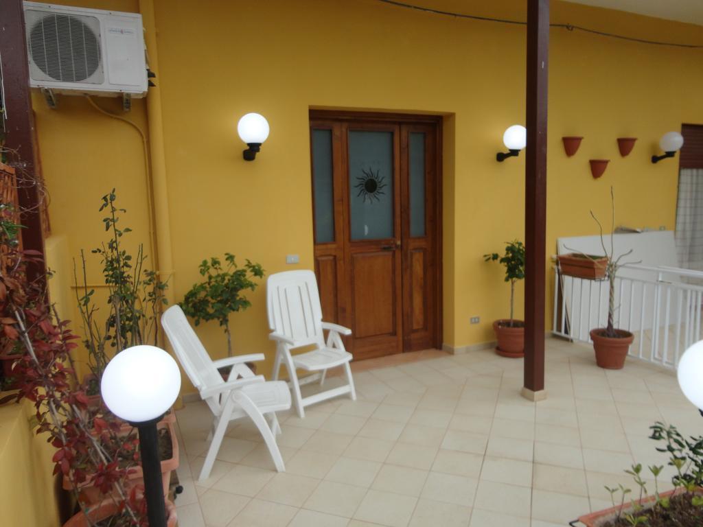 Baciati Dal Sole Διαμέρισμα Πόρτο Εμπέντοκλε Δωμάτιο φωτογραφία